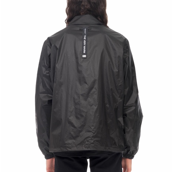NWT The Very Warm Lightweight Jacket Size Large